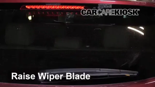 2017 Hyundai Tucson Eco 1.6L 4 Cyl. Turbo Windshield Wiper Blade (Rear) Replace Wiper Blade
